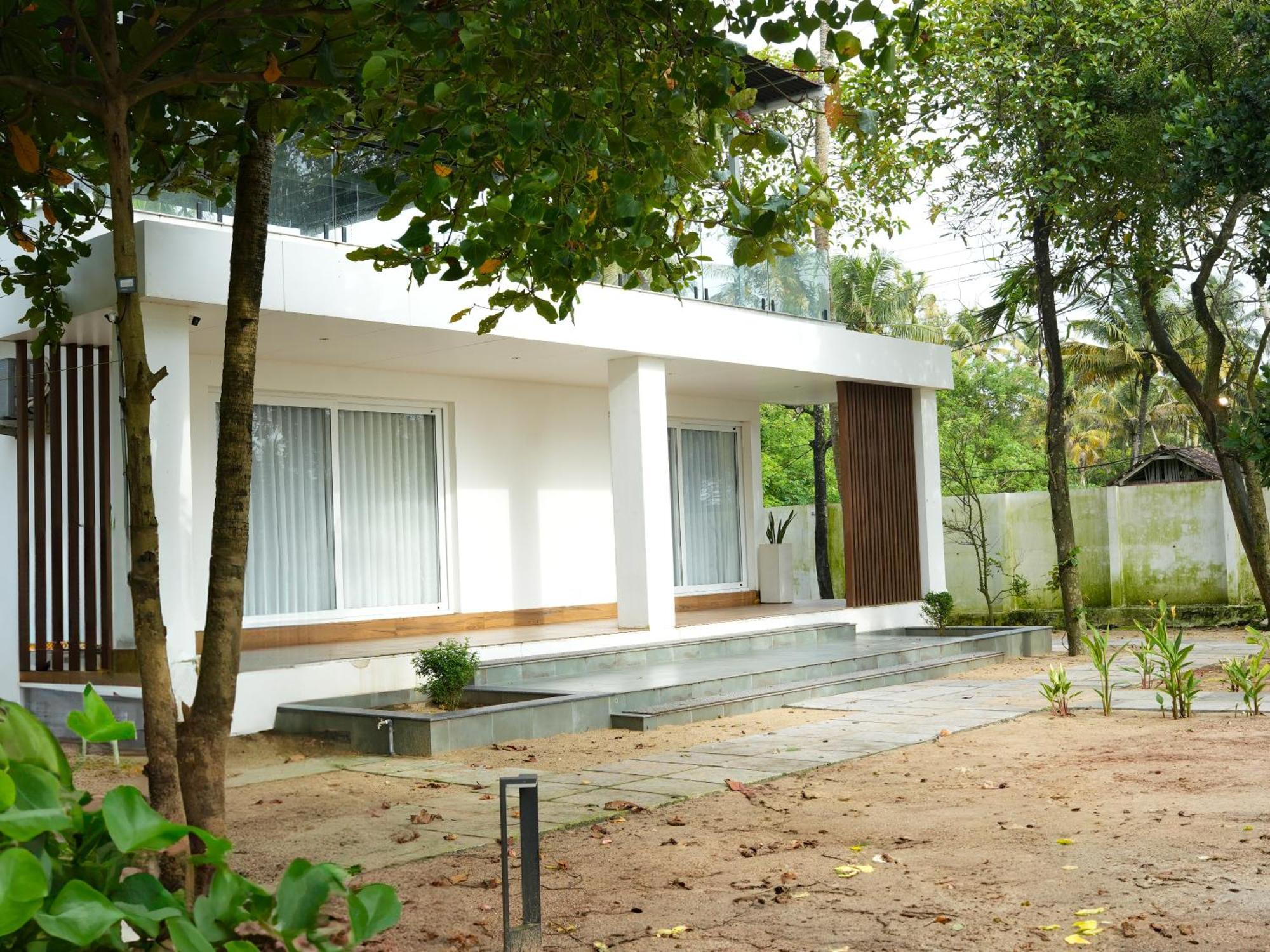 Ocean Whisper- Psst! Hidden Gem Villa Karuvapadna Luaran gambar